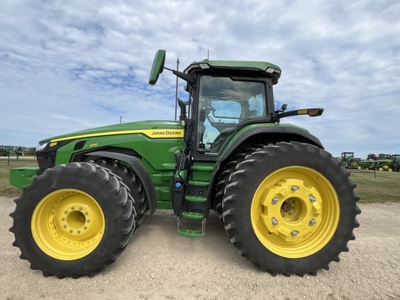 Image of John Deere 8R 370 equipment image 3