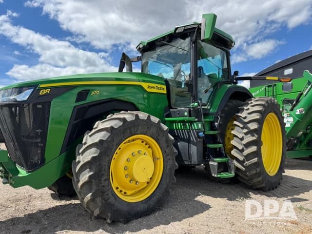 Image of John Deere 8R 370 equipment image 1