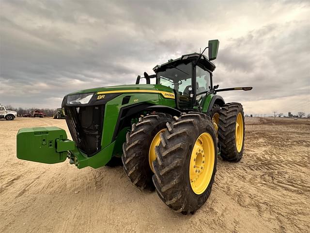 Image of John Deere 8R 410 equipment image 1