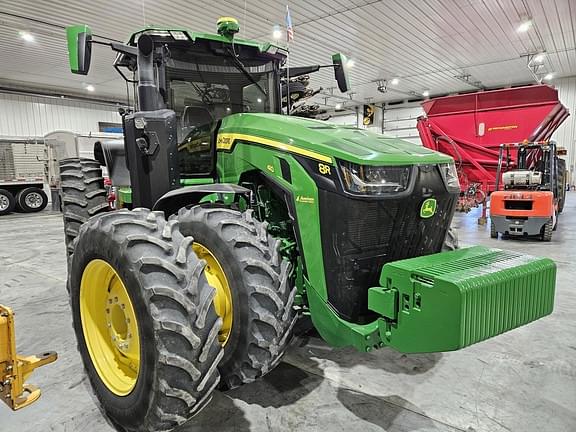 Image of John Deere 8R 410 equipment image 4