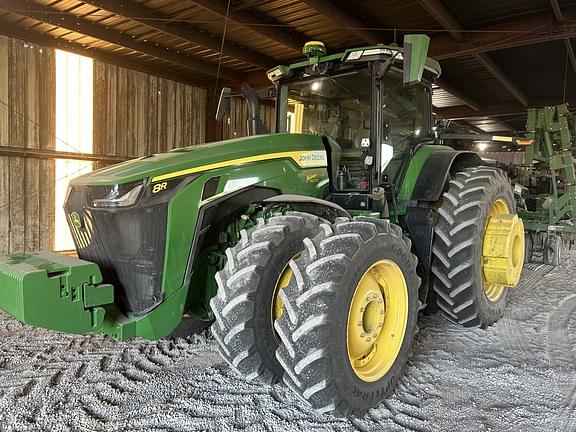 Image of John Deere 8R 410 Primary image