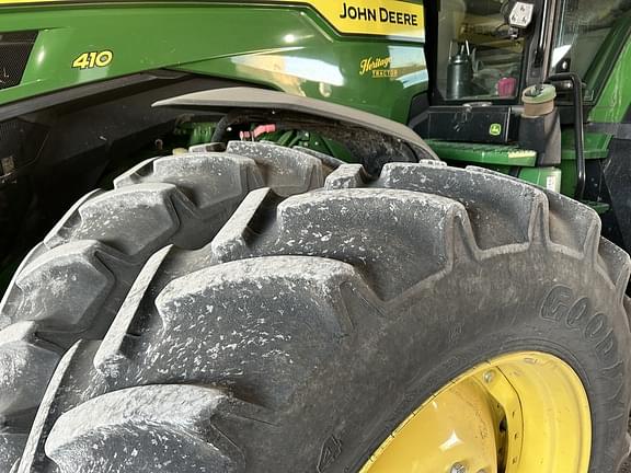 Image of John Deere 8R 410 equipment image 2