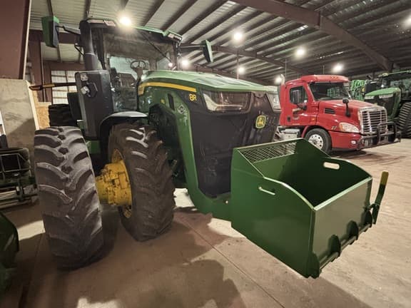 Image of John Deere 8R 410 equipment image 3