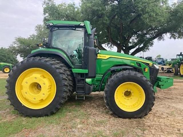 Image of John Deere 8R 410 equipment image 4