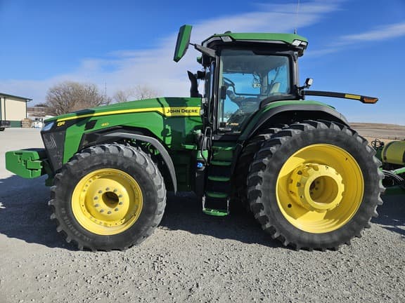 Image of John Deere 8R 410 Primary image