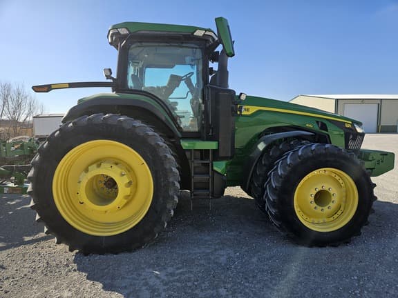 Image of John Deere 8R 410 equipment image 4