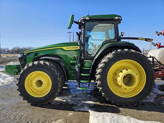 Image of John Deere 8R 410 equipment image 4
