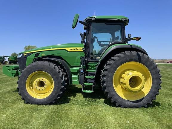 Image of John Deere 8R 410 equipment image 1