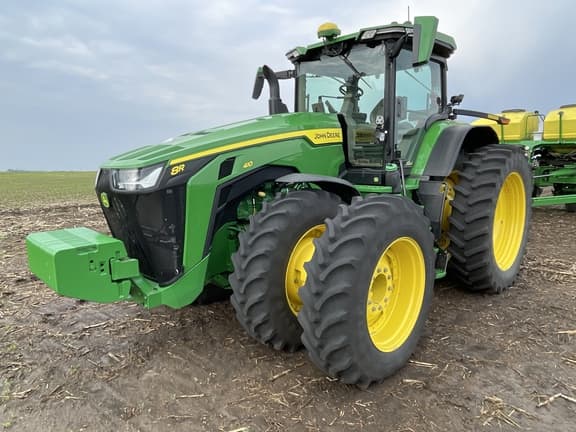Image of John Deere 8R 410 equipment image 4
