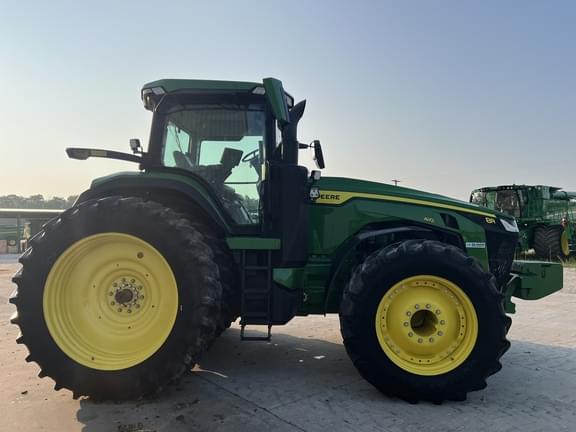Image of John Deere 8R 410 equipment image 4