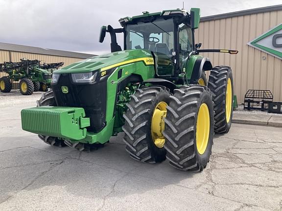 Image of John Deere 8R 410 equipment image 3