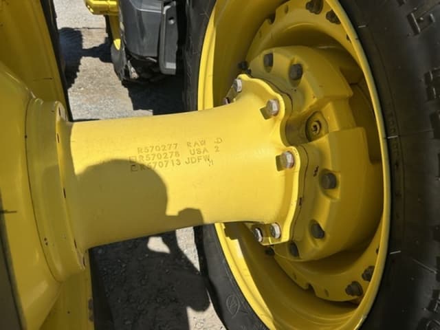 Image of John Deere 8R 410 equipment image 4