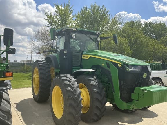 Image of John Deere 8R 410 equipment image 1