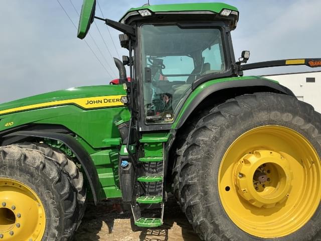 Image of John Deere 8R 410 equipment image 2
