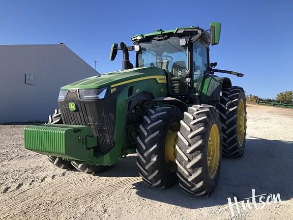 Image of John Deere 8R 410 equipment image 2