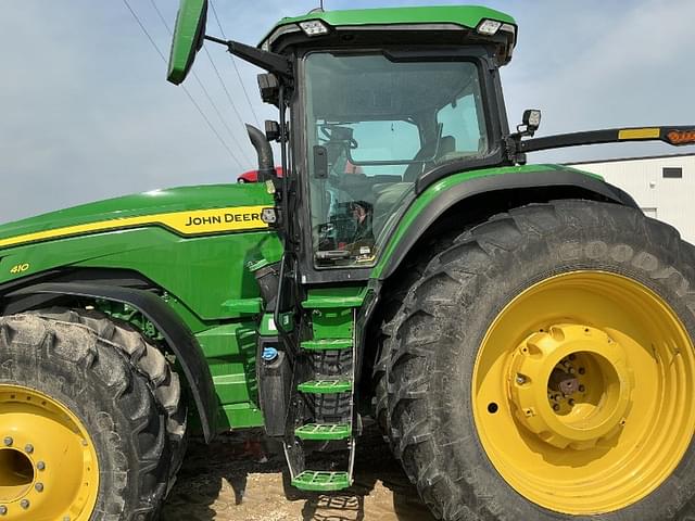 Image of John Deere 8R 410 equipment image 2