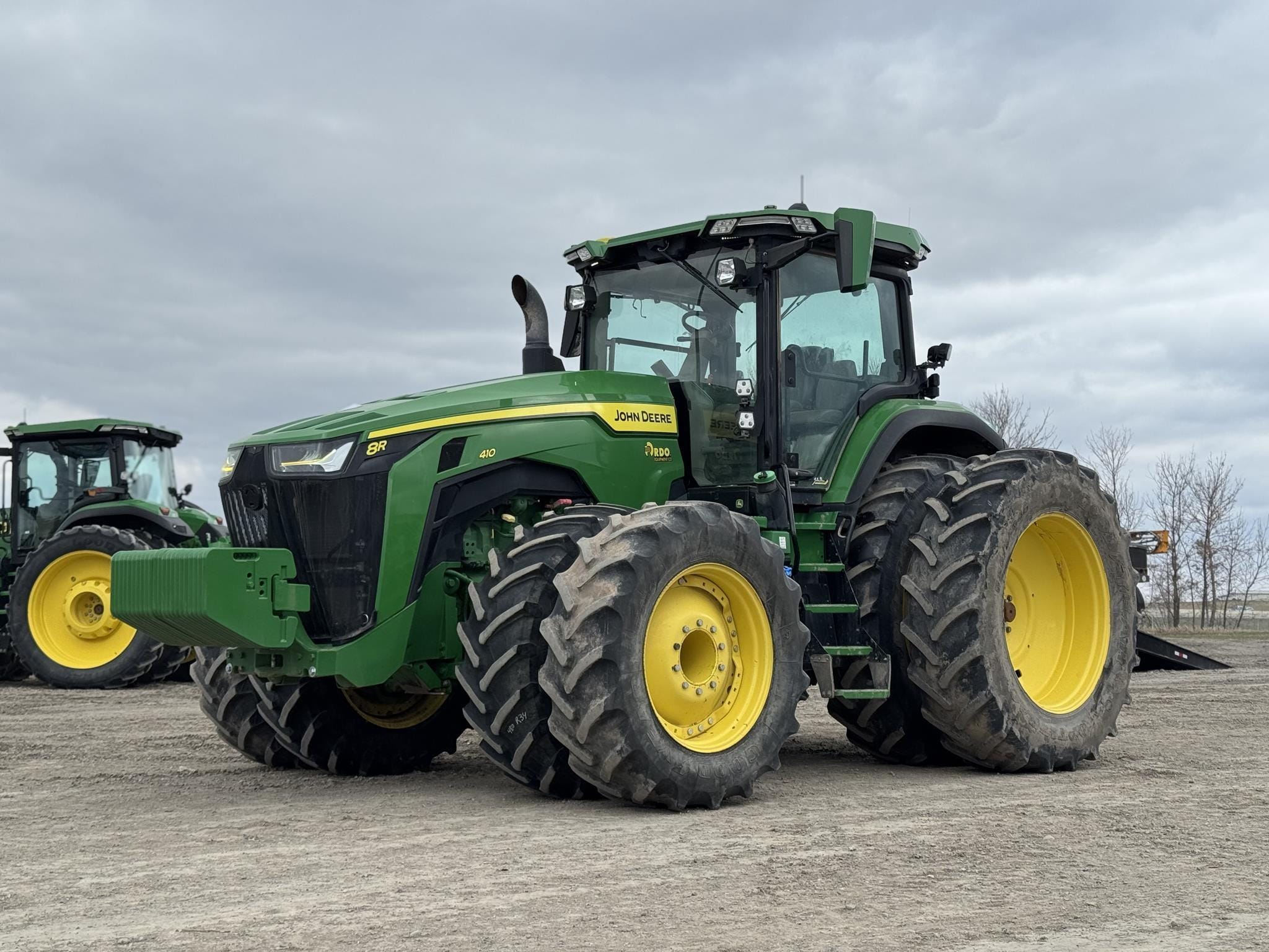2021 John Deere 8R 410 Equipment Image0