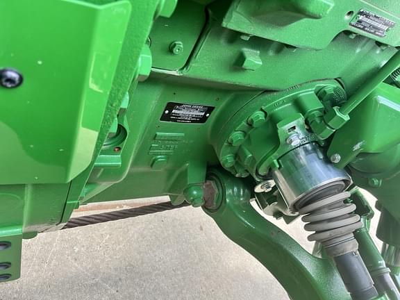 Image of John Deere 8R 410 equipment image 3