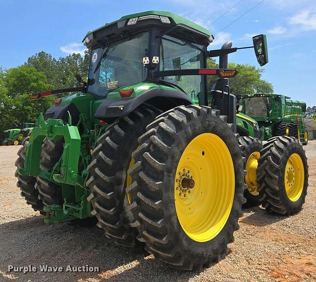 Image of John Deere 8R 340 equipment image 4