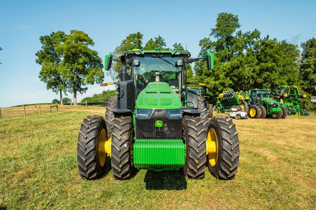 Image of John Deere 8R 370 equipment image 1