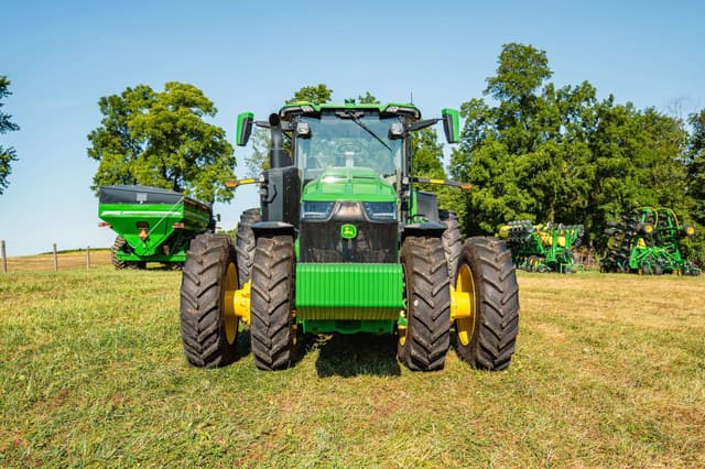 Image of John Deere 8R 370 equipment image 1