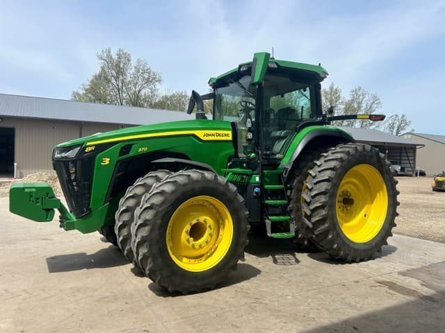 Image of John Deere 8R 370 equipment image 3