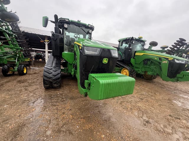 Image of John Deere 8RT 310 equipment image 4