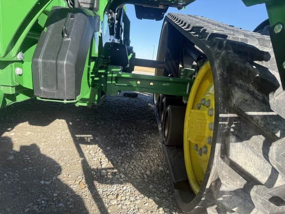 Image of John Deere 8RT 340 equipment image 2