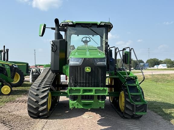 Image of John Deere 8RT 370 equipment image 4