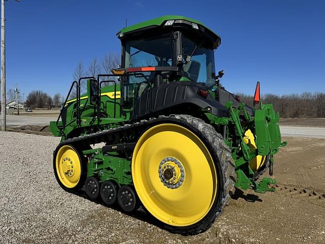 Image of John Deere 8RT 370 equipment image 2