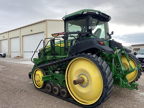 Image of John Deere 8RT 370 equipment image 2