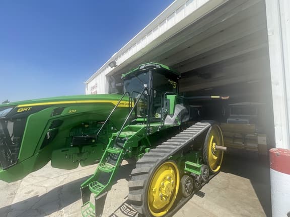 Image of John Deere 8RT 370 equipment image 4