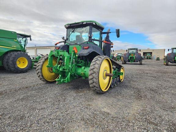 Image of John Deere 8RT 370 equipment image 4