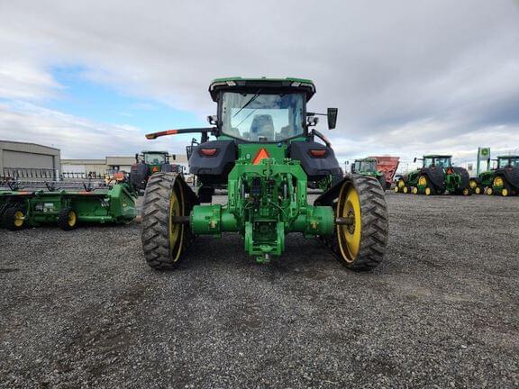 Image of John Deere 8RT 370 equipment image 3