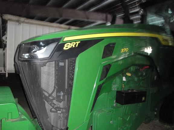 Image of John Deere 8RT 370 equipment image 3