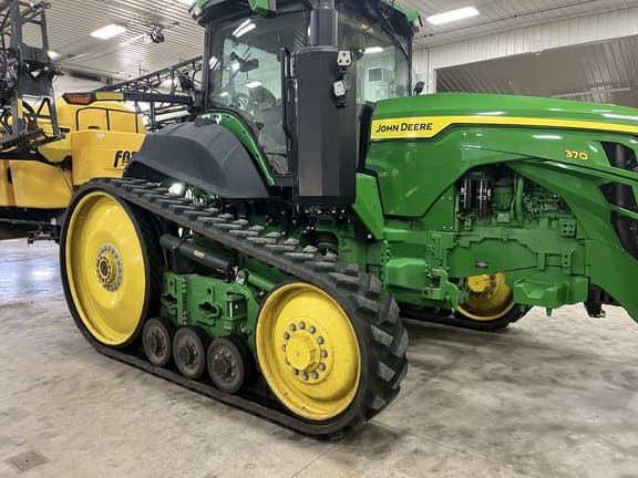Image of John Deere 8RT 370 equipment image 4