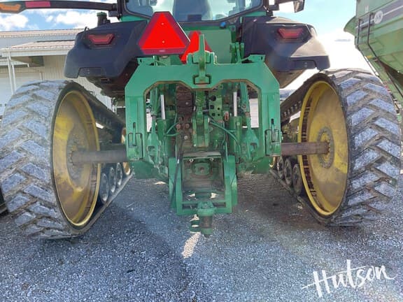 Image of John Deere 8RT 410 equipment image 3