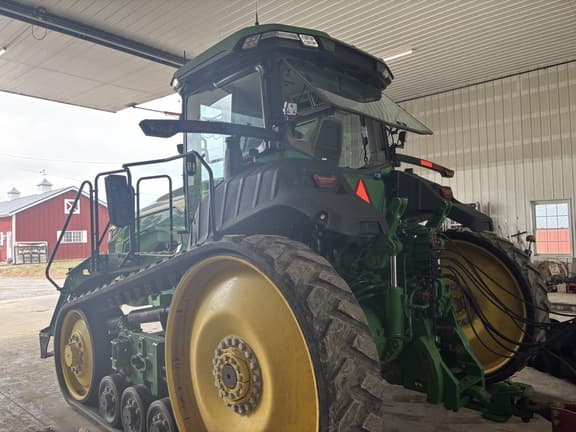 Image of John Deere 8RT 410 equipment image 1