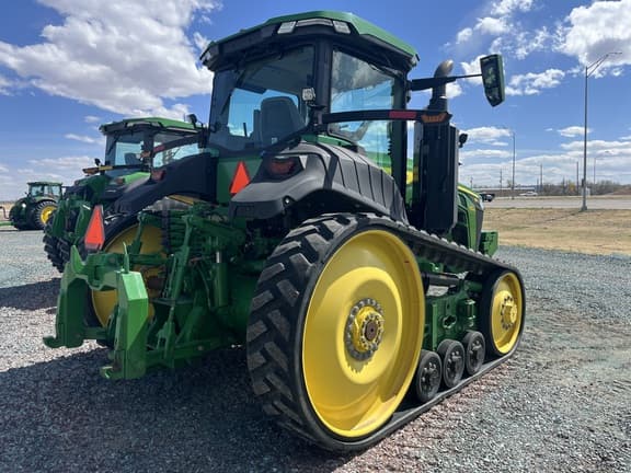 Image of John Deere 8RT 410 equipment image 3
