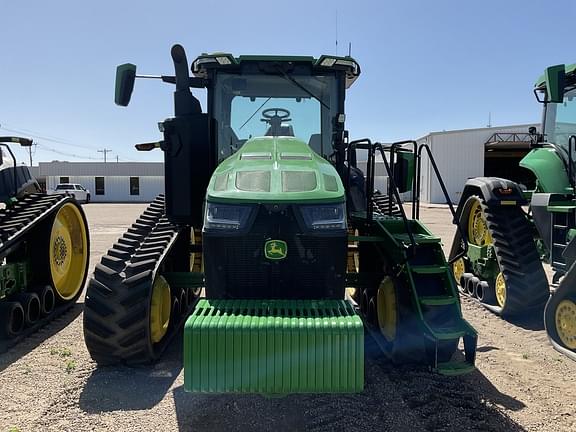 Image of John Deere 8RT 410 equipment image 1