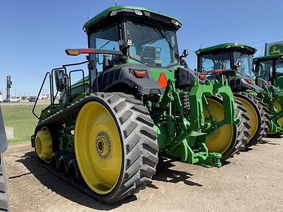 Image of John Deere 8RT 410 equipment image 2