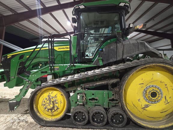 Image of John Deere 8RT 410 equipment image 4