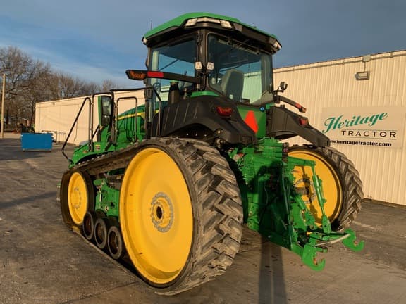 Image of John Deere 8RT 410 equipment image 2