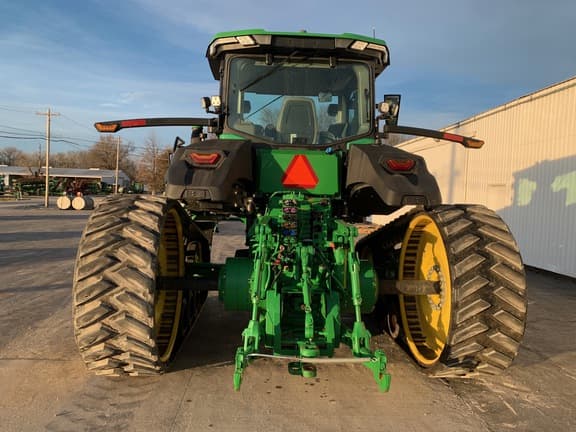 Image of John Deere 8RT 410 equipment image 3