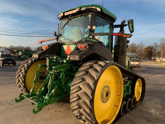 Image of John Deere 8RT 410 equipment image 4