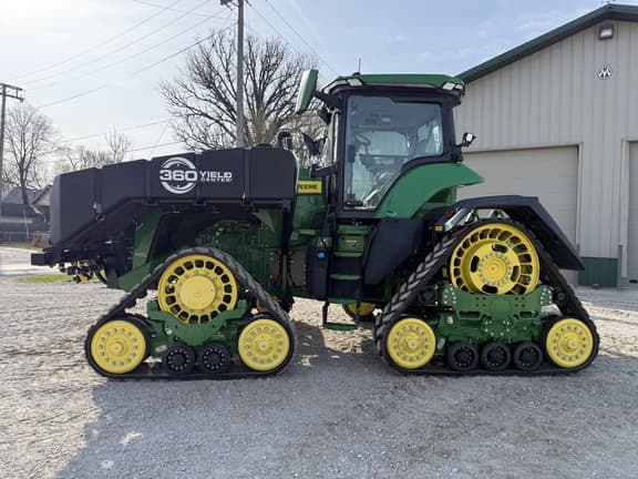 Image of John Deere 8RX 370 equipment image 1