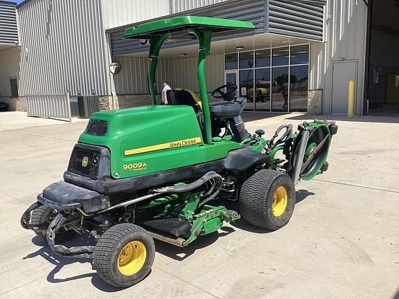 Image of John Deere 9009A equipment image 3