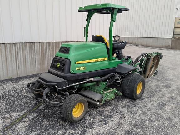 Image of John Deere 9009A equipment image 1