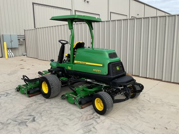 Image of John Deere 9009A equipment image 2