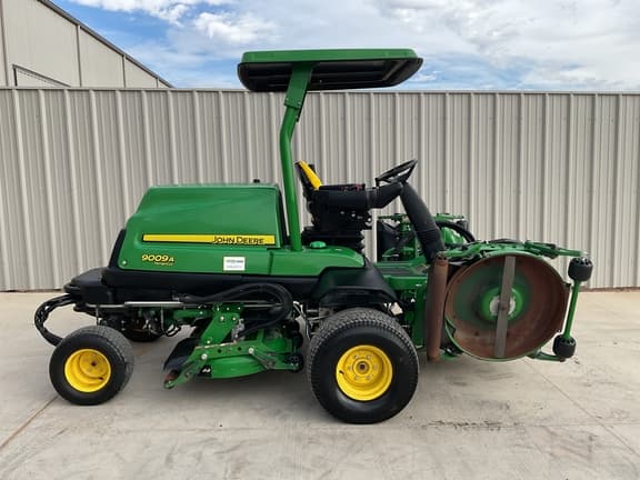 Image of John Deere 9009A equipment image 3
